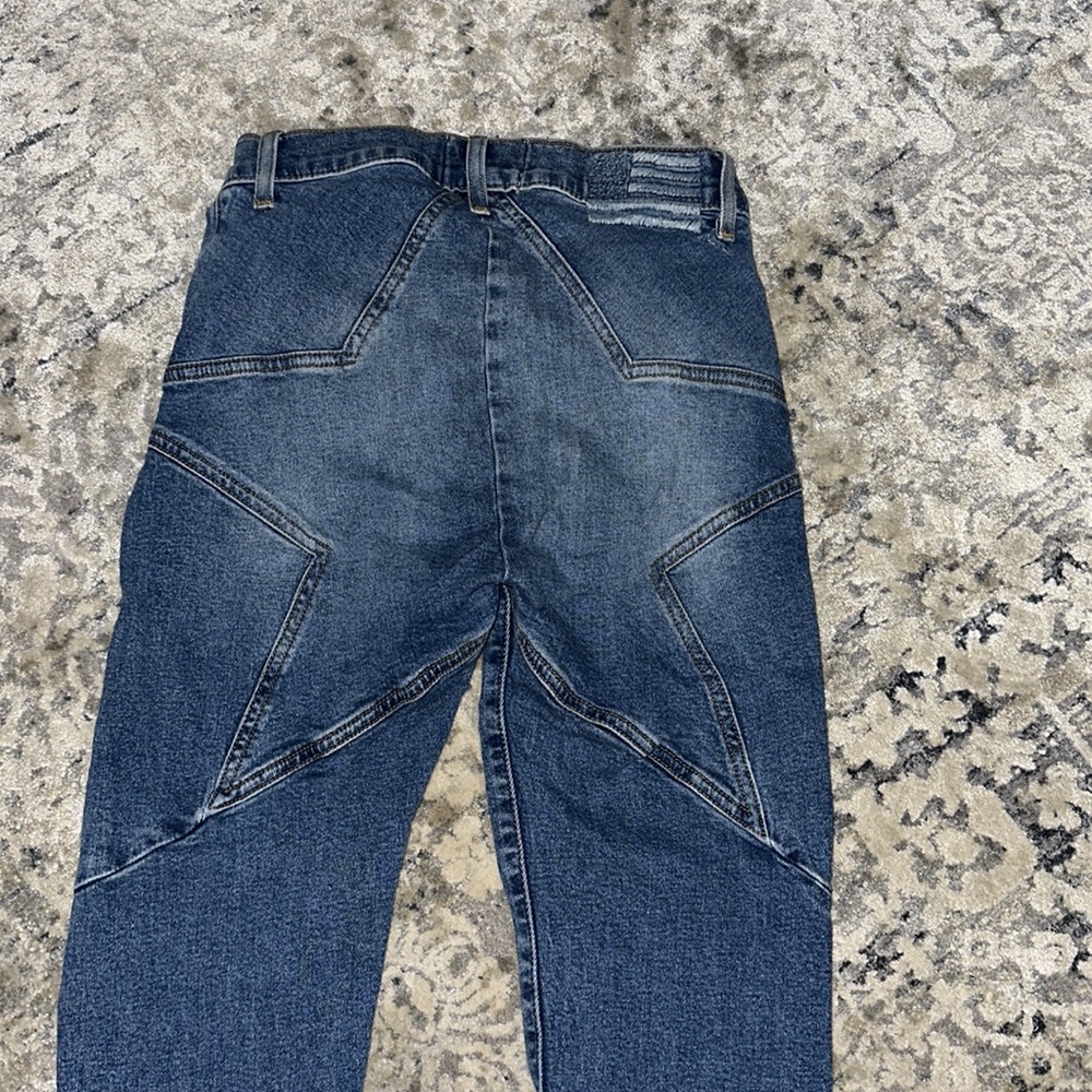 Revice jeans size 25 star butt design
